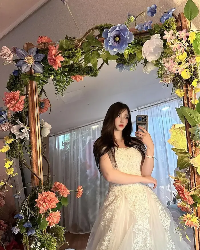 직업이 전직사진작가였던 모델